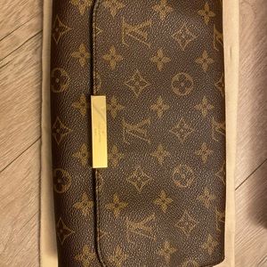 Louis Vuitton Favorite MM